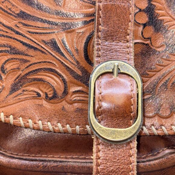 Patricia Nash Barcelona Tooled Leather Saddle Bag Crossbody Florence - Picture 2 of 12